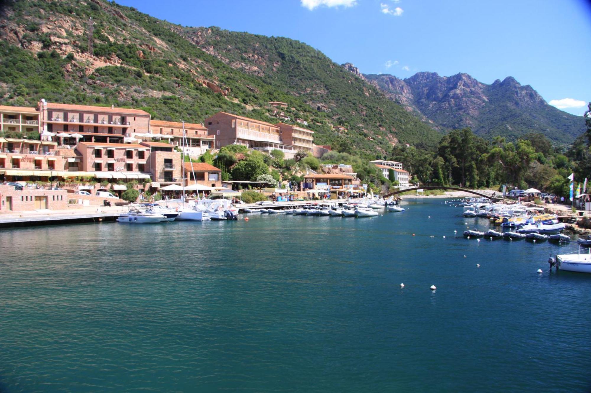 Hotel & Residence Le Subrini Porto  Buitenkant foto